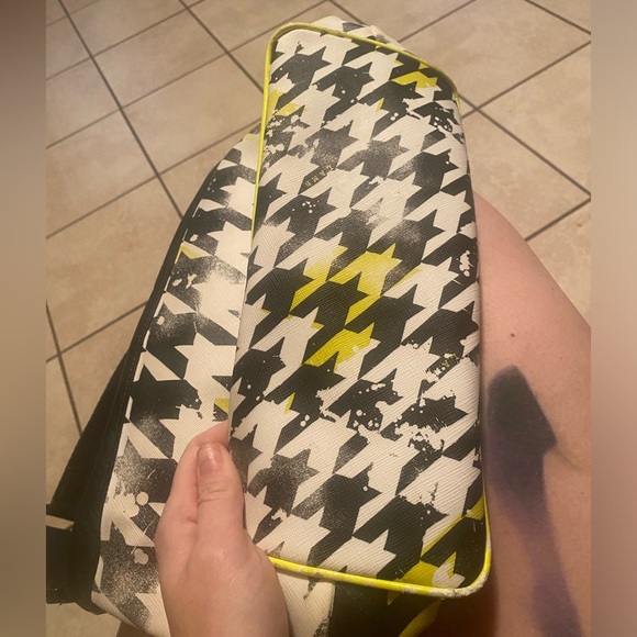 FUNky Houndstooth L.A.M.B. Purse - Picture 5 of 5